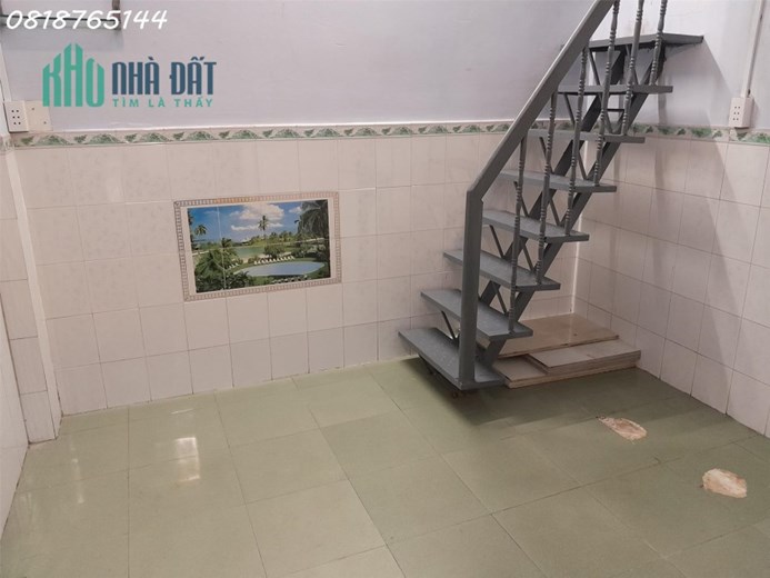 CẦN CHO THUÊ NHANH CĂN NHÀ SỬA MỚI ĐẸP : HẺM NỘI BỘ 2,5m NGAY SAU NHÀ MT HẺM LỚN :