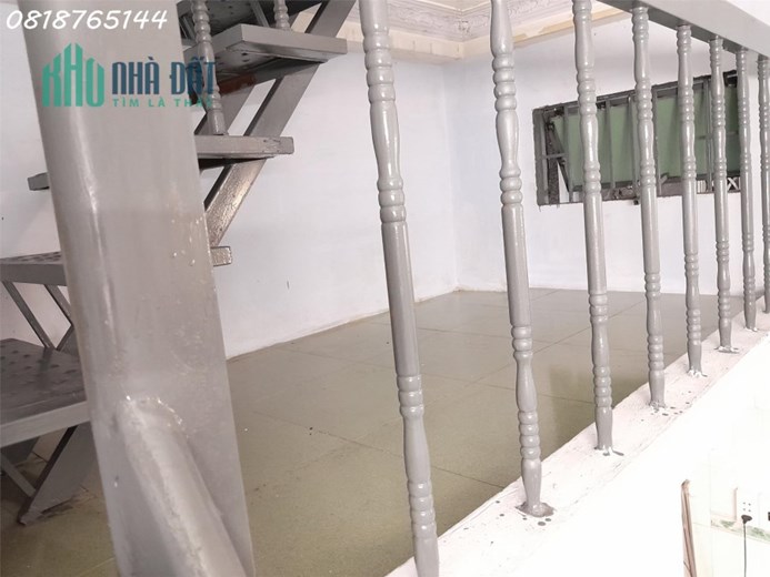 CẦN CHO THUÊ NHANH CĂN NHÀ SỬA MỚI ĐẸP : HẺM NỘI BỘ 2,5m NGAY SAU NHÀ MT HẺM LỚN :