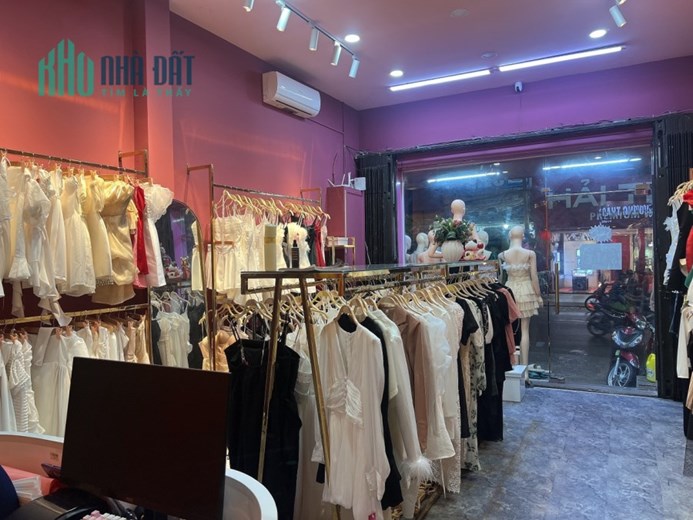 CẦN SANG NHƯỢNG LẠI SHOP QUẦN ÁO  ĐỊA CHỈ; Đường Nguyễn Anh Thủ - Quận 12 - HCM