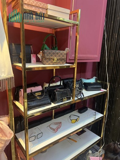 CẦN SANG NHƯỢNG LẠI SHOP QUẦN ÁO  ĐỊA CHỈ; Đường Nguyễn Anh Thủ - Quận 12 - HCM