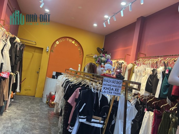 CẦN SANG NHƯỢNG LẠI SHOP QUẦN ÁO  ĐỊA CHỈ; Đường Nguyễn Anh Thủ - Quận 12 - HCM