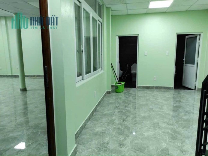 Bán nhà Đường Linh Đông, Ngay Phạm Văn Đồng, dt 246 m² Giá 8,8 Tỷ