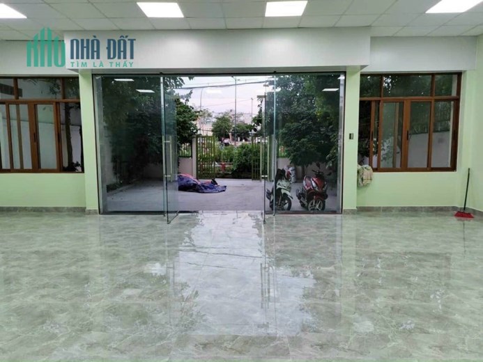 Bán nhà Đường Linh Đông, Ngay Phạm Văn Đồng, dt 246 m² Giá 8,8 Tỷ