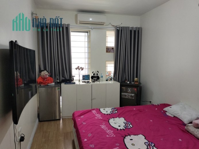 Bán nhà khu phân lô Hào Nam, lô góc 45m2 3 tầng, mt 4m, oto, nhỉnh 5 tỷ