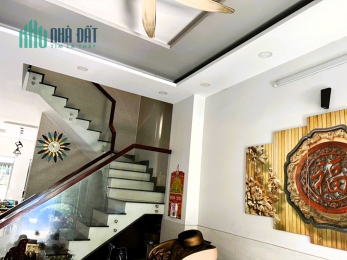 Bán nhà 1T2L 3pn 168m2 đường 4 Linh Tây