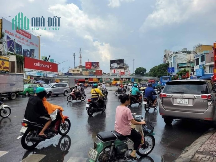 Mặt Tiền Nguyễn Trọng Tuyển Phú Nhuận ,40 m2 , 4 Tầng 4PN  Giá 6.7 Tỷ