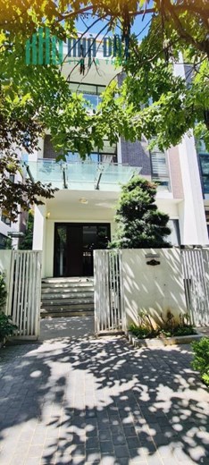 Bán gấp Biệt Thự Imperia Garden 203 Nguyễn Huy Tưởng, 196m2, 6 Tầng, MT 9m, giá 43,x Tỷ