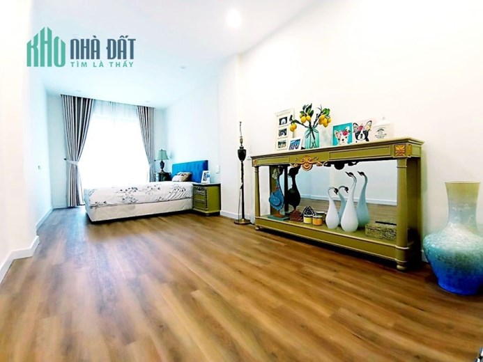 BÁN NHÀ PHỐ CHÙA BỘC ĐỐNG ĐA HÀ NỘI.NHÀ MỚI TINH 4 TẦNG, GARA Ô TÔ.GIÁ CHỈ HƠN 100TR/M2