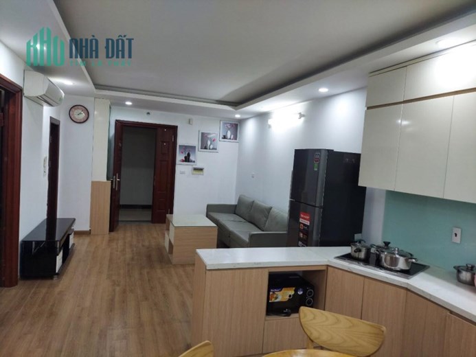 Cho thuê căn hộ tòa A chung cư Central Point lh :0966635319