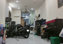 Bán nhà HXH KD Thành Thái, P14, Q10, 80m2, 4 tầng, vào ở hay KD ngay.