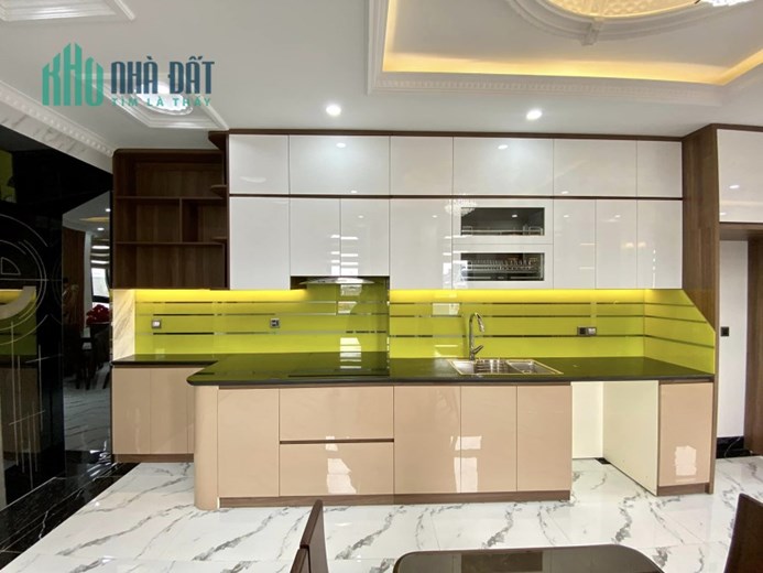 AN DƯƠNG - GARA Ô TÔ TRÁNH, THANG MÁY NHẬP, DOANH THU 800 TRIỆU 9.1 TỶ