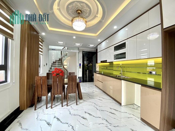 AN DƯƠNG - GARA Ô TÔ TRÁNH, THANG MÁY, DÒNG TIỀN 800 TRIỆU 9.2 TỶ