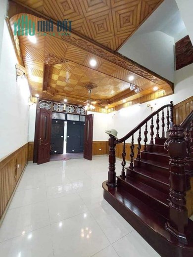 Bán Nhà Ngõ 165 Phố Dương Quảng Hàm 57m2 * 5 tầng, 5 phòng ngủ, ngõ thông, ô tô đỗ cửa vào nhà, giá