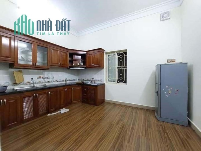Bán Nhà Ngõ 165 Phố Dương Quảng Hàm 57m2 * 5 tầng, 5 phòng ngủ, ngõ thông, ô tô đỗ cửa vào nhà, giá