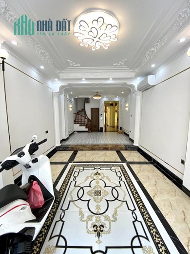 NGHI TÀM - GARA Ô TÔ TRÁNH, THANG MÁY NHẬP, DOANH THU >800 TRIỆU 9.1 TỶ