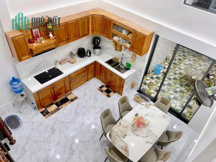 Bán nhà mặt đường 23/10 Vĩnh Hiệp, Nha Trang