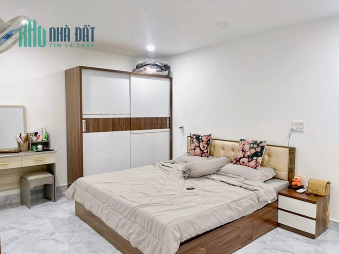 Bán nhà mặt đường 23/10 Vĩnh Hiệp, Nha Trang