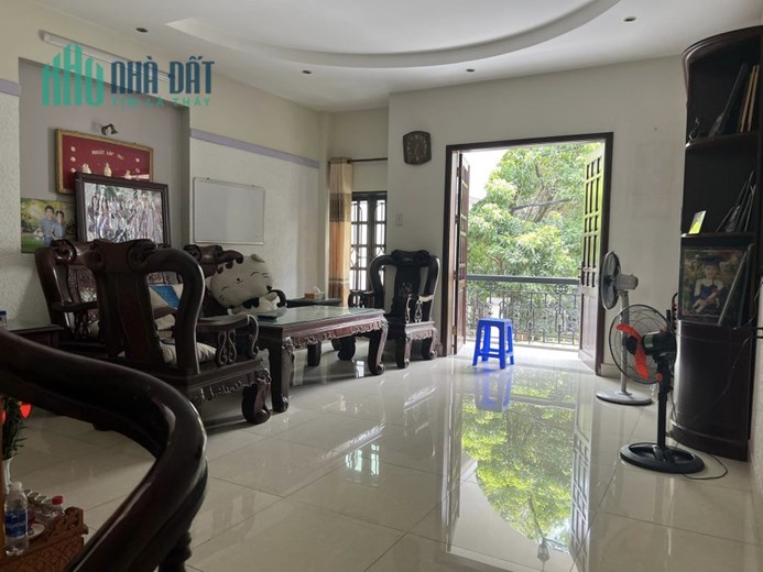 Bán nhà Nguyễn Oanh P.17 QUẬN G.Vấp, 4 tầng, Đường 8m, giá giảm còn 14 tỷ