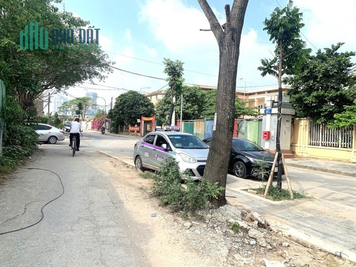 ĐÌNH THÔN, 81m, 5T, ô tô, Kinh doanh, chỉ hơn 8 tỷ