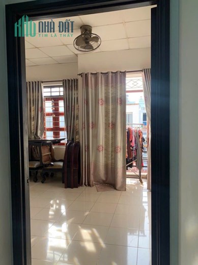 Cho thuê nhà đẹp HXH ngay chợ Tân Hương 4 x 12- 3T BTCT chỉ 11 triệu TL CC