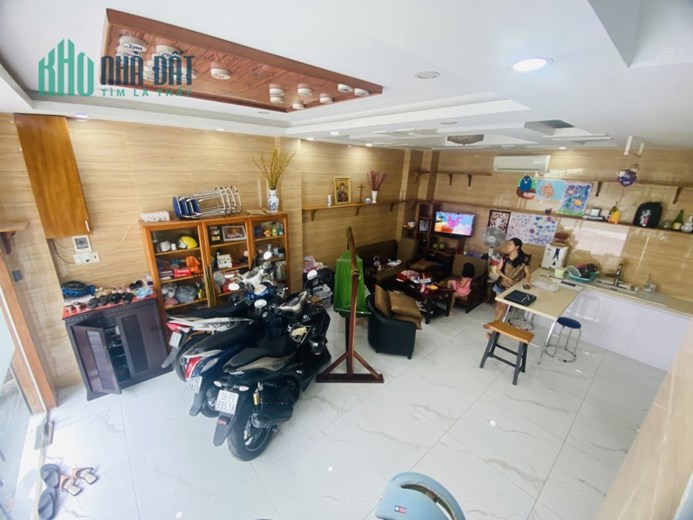 MẶT TIỀN NGUYỄN VĂN CÔNG NGANG 5.5M MỚI ĐẸP VÀO Ở NGAY - TIỆN KINH DOANH GIÁ 5 TỶ