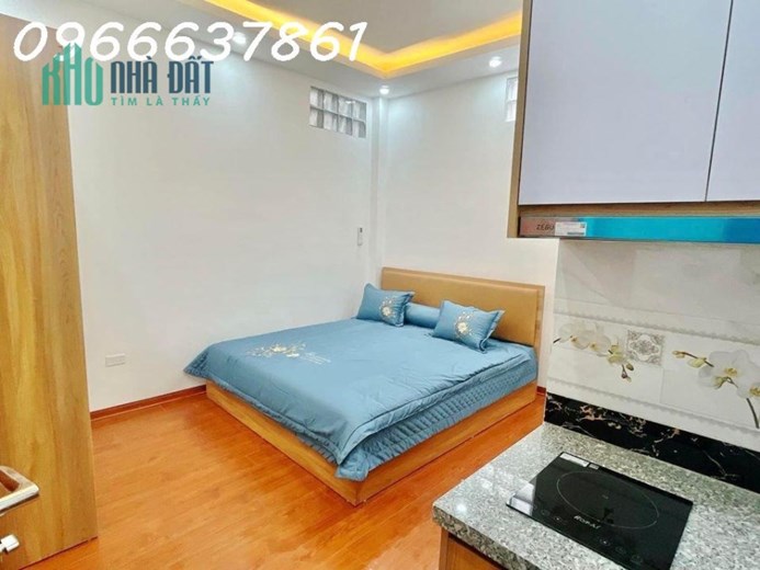 CCMN Thang Máy phố Láng Đống Đa 62m, 7T, Giá 10 Tỷ (Thương thượng)
