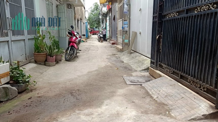 BÁN NHÀ CẦU XÉO HXH TRÁNH, 2 TẦNG, nhà còn mới ở ngay, tặng nội thất