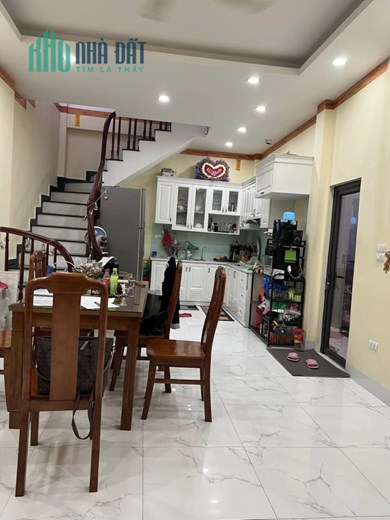 BÁN GẤP BẠCH MAI, HAI BÀ TRƯNG, LÔ GÓC, 2 THOÁNG, Ô TÔ ĐỖ GẦN, 36m NHỈNH 3 TỶ 0901753139
