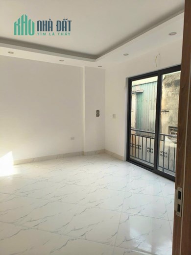 Ô tô vào nhà Ngô Gia Tự, Dt 33m, Mt 5m, nhà 6 tầng giá hơn 2 tỷ.