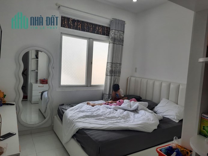 NHÀ 3 TẦNG MỚI - GẦN CHỢ TÂN HƯƠNG, ĐÚC BTCT, DTSD 111m2, giá 3,4 Tỷ