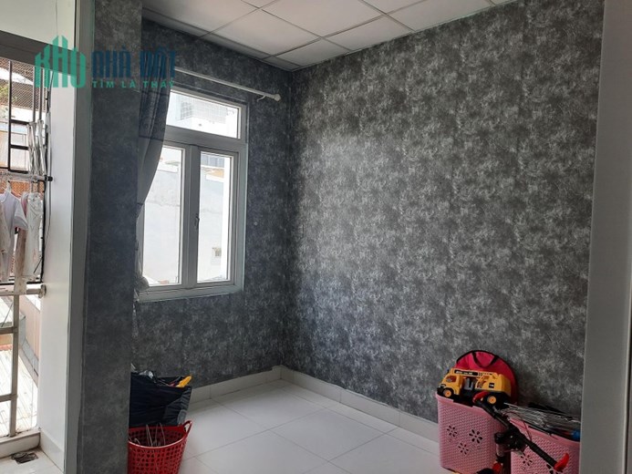 NHÀ 3 TẦNG MỚI - GẦN CHỢ TÂN HƯƠNG, ĐÚC BTCT, DTSD 111m2, giá 3,4 Tỷ