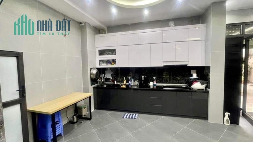 HIẾM BẠCH MAI, HAI BÀ TRƯNG, Ô TÔ, KINH DOANH, 40m, NHỈNH 4 TỶ 0901753139.