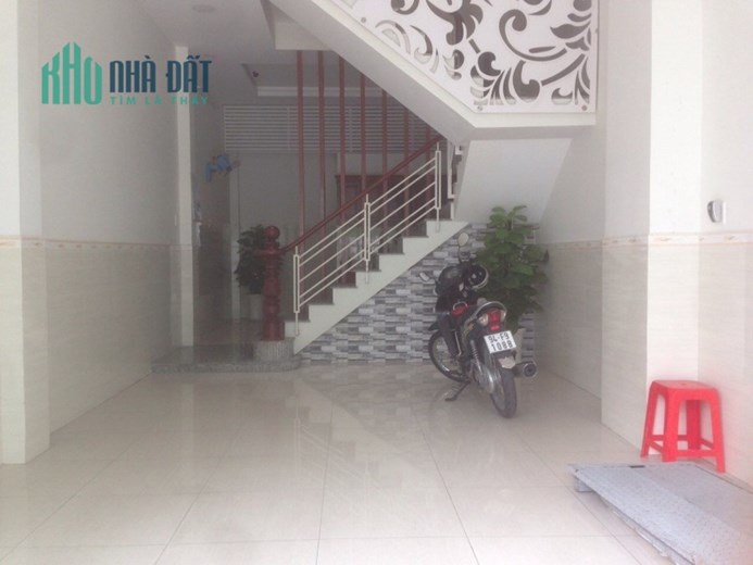 Chính chủ cho thuê nhà mặt tiền đường Hoa Bằng - Tân Sơn Nhì - giá 25tr/ tháng