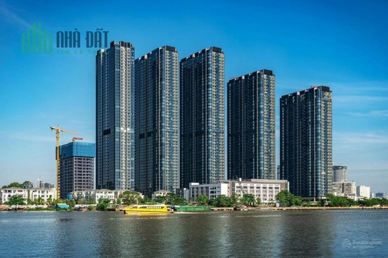 Bán Căn Hộ Vinhomes Golden River 1 PN Full Nội Thất Tại Trung Tâm Quận 1.