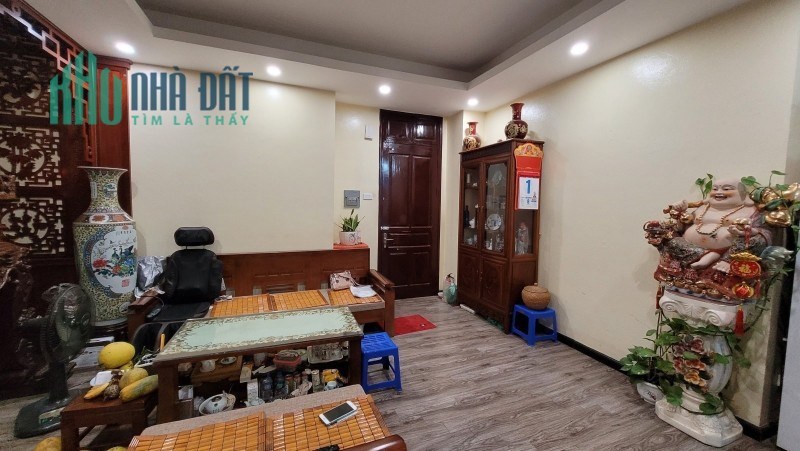 Bán Căn hộ Vũ Phạm Hàm, Cầu Giấy. 85m2, T17, TM, giá 3 tỷ 55. Phương