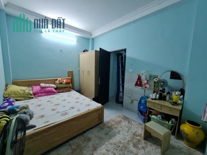 Bán nhà Hồ Tùng mậu, Cầu Giấy. 33mx5 MT8m; giá 4 tỷ 8. Phương