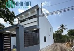 CHÍNH CHỦ BÁN NHÀ TẶNG NỘI THẤT SỔ HỒNG RIÊNG MT TRUNG TÂM LONG KHÁNH