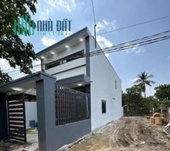 CHÍNH CHỦ BÁN NHÀ TẶNG NỘI THẤT SỔ HỒNG RIÊNG MT TRUNG TÂM LONG KHÁNH