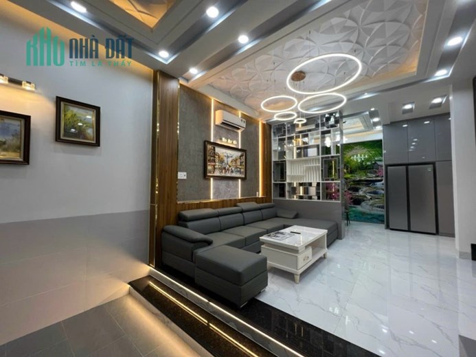 Nhà phố Huỳnh Tấn Phát, 6.5x13m, 4 tầng, giá 8.25 tỷ