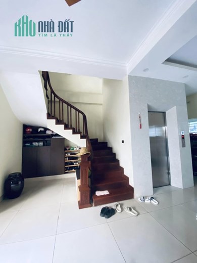 NGHI TÀM - Ô TÔ TRÁNH, THANG MÁY NHẬP, DOANH THU 800 TRIỆU 9.2 TỶ