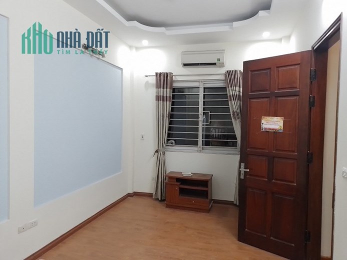 Bán nhà Nguyễn Lương Bằng 28m2 4 tầng, view vườn hoa 1/6, 2 thoáng trước sau, 4,2 tỷ