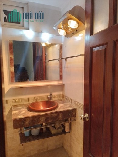 Bán nhà Nguyễn Lương Bằng 28m2 4 tầng, view vườn hoa 1/6, 2 thoáng trước sau, 4,2 tỷ