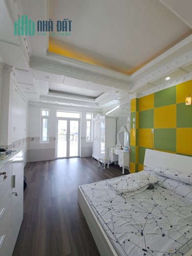 MT HUỲNH TẤN PHÁT- TT NHÀ BÈ - 4 TẦNG - NHÀ MỚI NỞ HẬU TÀI LỘC - GIÁ CHỈ NHỈNH 18 TỶ