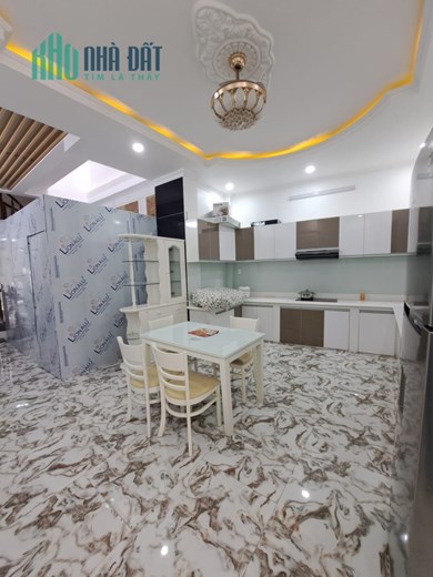 SIÊU PHẨM NHÀ 4 TẦNG - MT HUỲNH TẤN PHÁP - NỞ HẬU TÀI LỘC - GIÁ CHỈ COS 18.5 TỶ