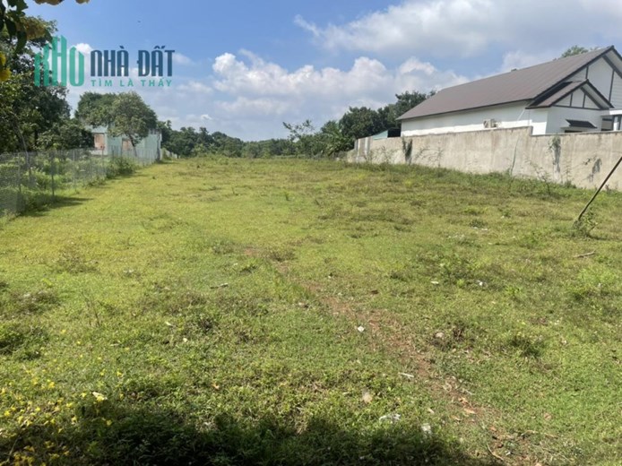 Bán Nhanh 2 Lô Đất Liền Kề  Vị Trí Siêu Đắc Địa Tại TP. Long Khánh, Tỉnh Đồng Nai.