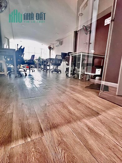 Bán nhà 2 Mặtt tiền Cộng Hoà ngay Lottemart, DT: 4x20m, 4 Tầng, cho thuê 70tr. giá 32.9 tỷ