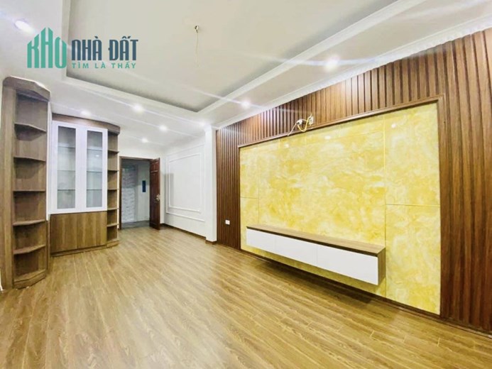 Bán nhà đẹp Ngõ 72 Nguyễn Trãi, sát phố, gần ô tô, thang máy, sổ đẹp, 43m*6T, nhỉnh 6 tỷ