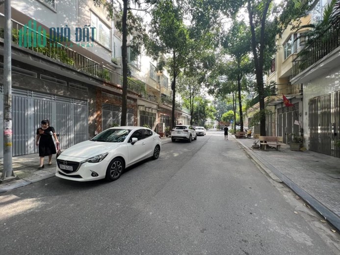 LIỀN KỀ VĂN PHÚ, VIEW ĐỒNG HỒ, NHỈNH 11 TỶ