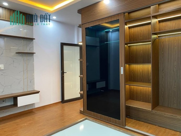 Chính Chủ Cần Bán Nhà 3,5 Tầng Ngõ 375/37 Lê Lợi – Vị Trí Đẹp – Giá Rẻ.