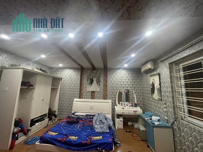 Giá SỐC! Chỉ 80tr/m2 có Nhà 4 tầng Nguyễn Văn Cừ, ngõ ô tô, 85m2, MT 5.4m, nhỉnh 6 tỷ.